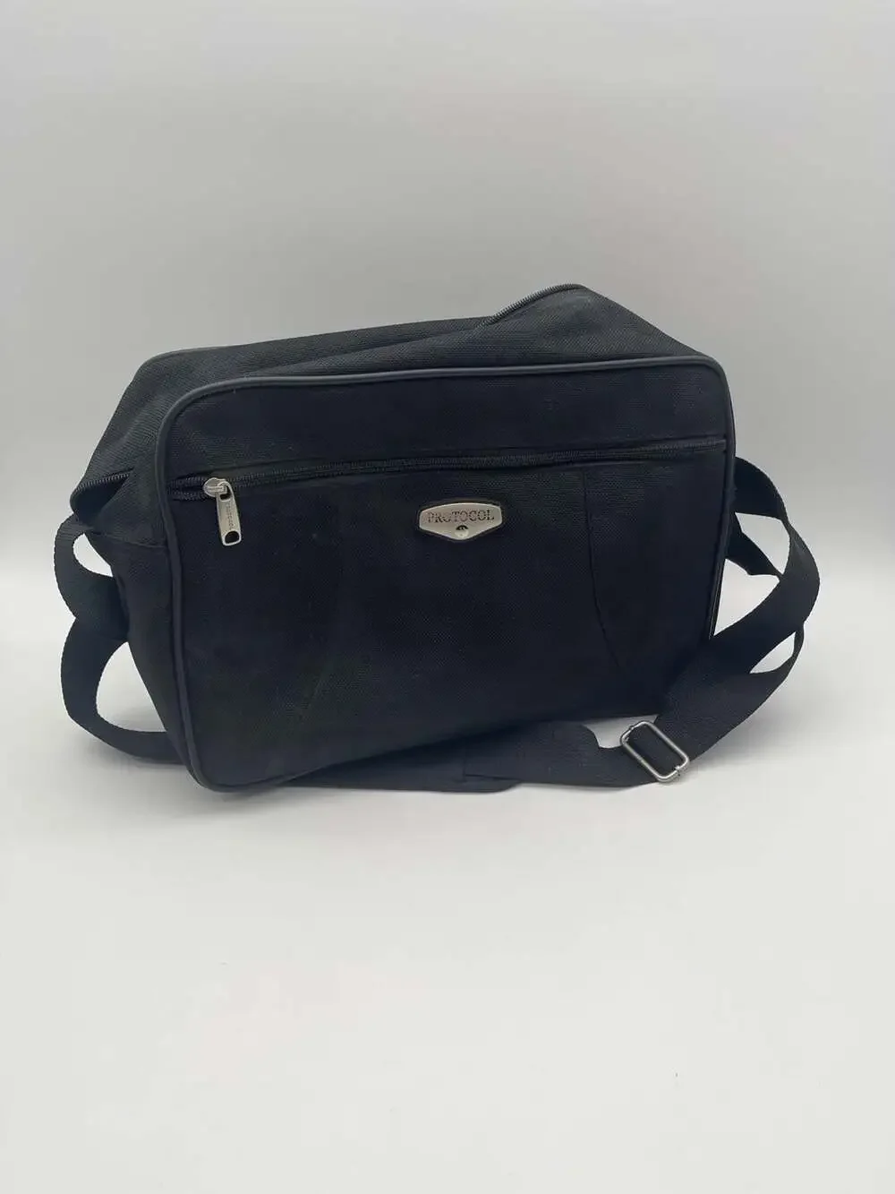 Protocol Black Messenger Boarding‎ Bag Softside Carry-on Travel Shoulder Bag